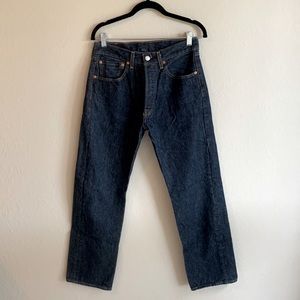 Levi 501 wash to fit jeans